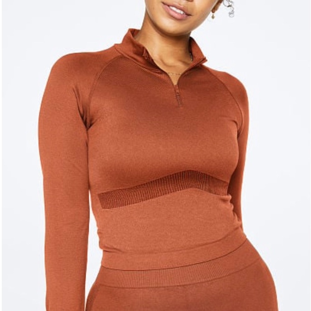 VS Pink Burnt Orange Everyday Seamless Cropped Active Top